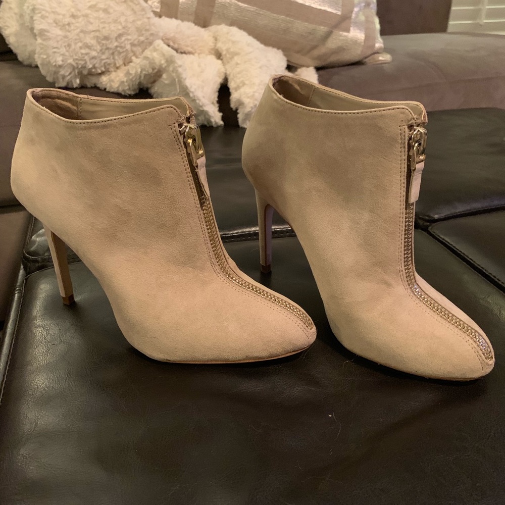 Zara Basic Collection Suede Booties - Picture 7 of 7